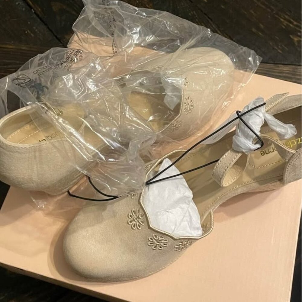 Liz Claiborne Womens Morgan Wedge Sandals